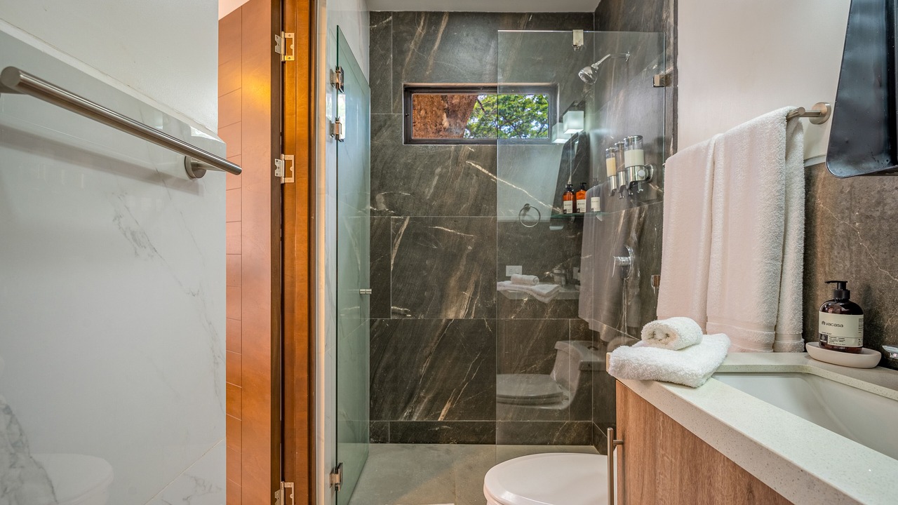 Photo of Bathroom in Tamarindo