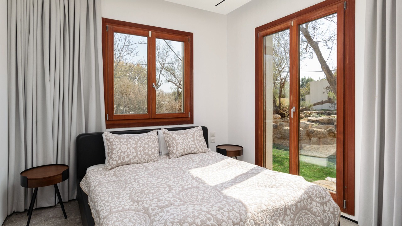 Photo of Bedroom in Hefer Valley
