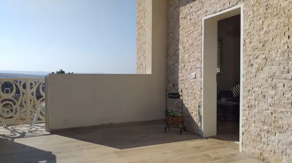 Photo of Patio Balcony in Merom Golan