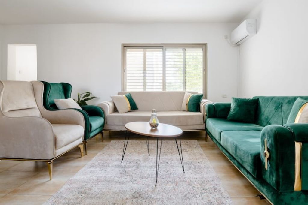 Photo of Livingroom in Acre