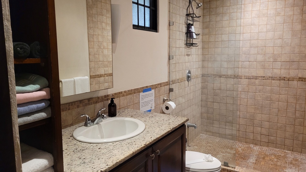Photo of Bathroom in Tamarindo