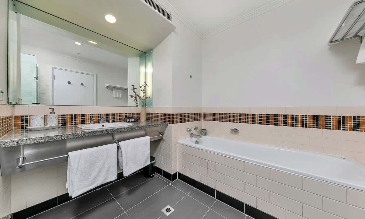 Photo of Bathroom in Auckland Central Business District