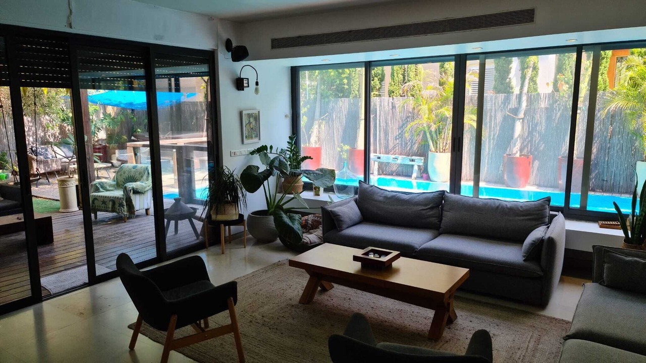 Photo of Livingroom in Herzliya Pituach