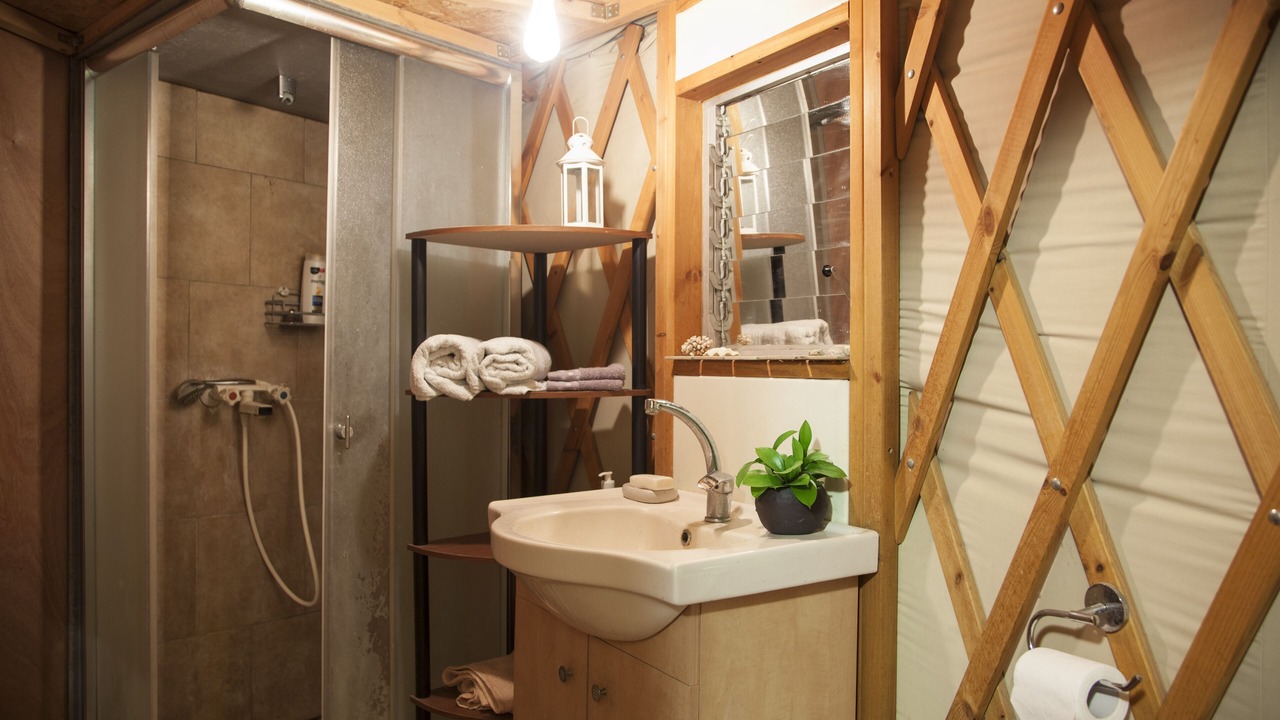 Photo of Bathroom in Amirim