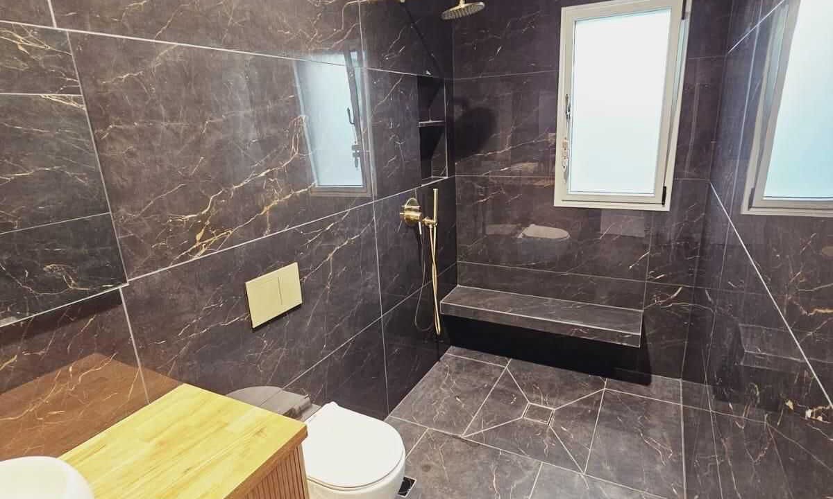 Photo of Bathroom in Qiryat Shemona