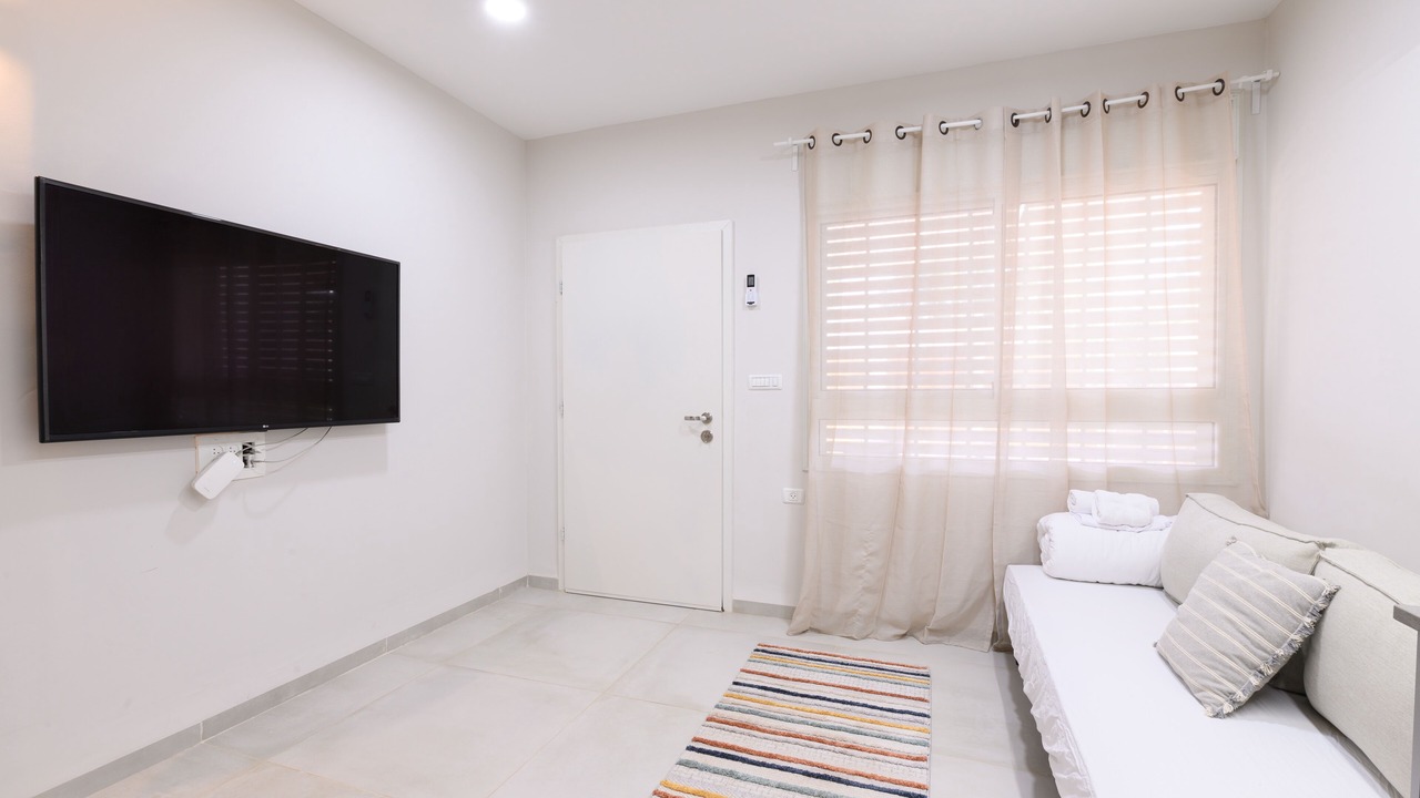 Photo of Bedroom in Shadmot Dvora