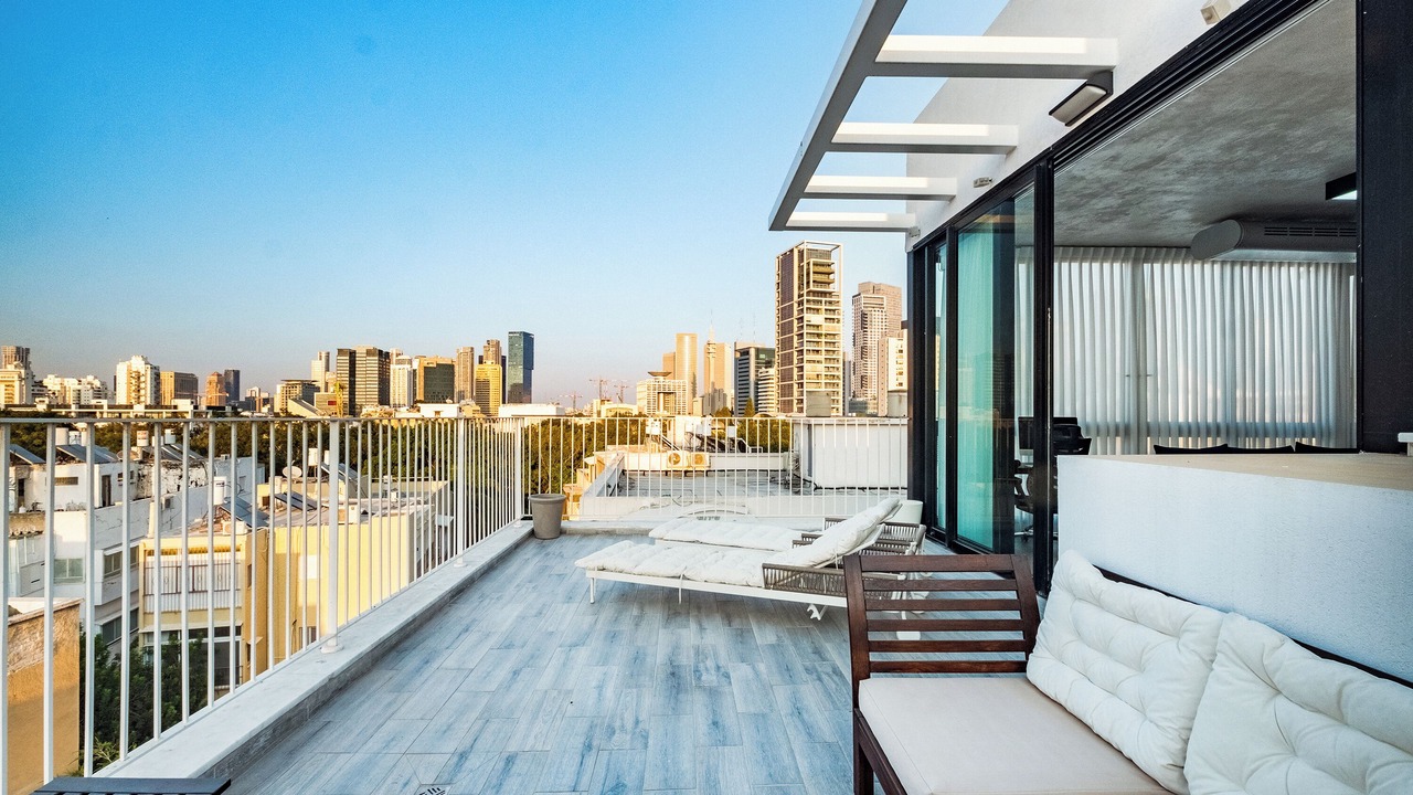 Photo of Patio Balcony in Tel Aviv City Center