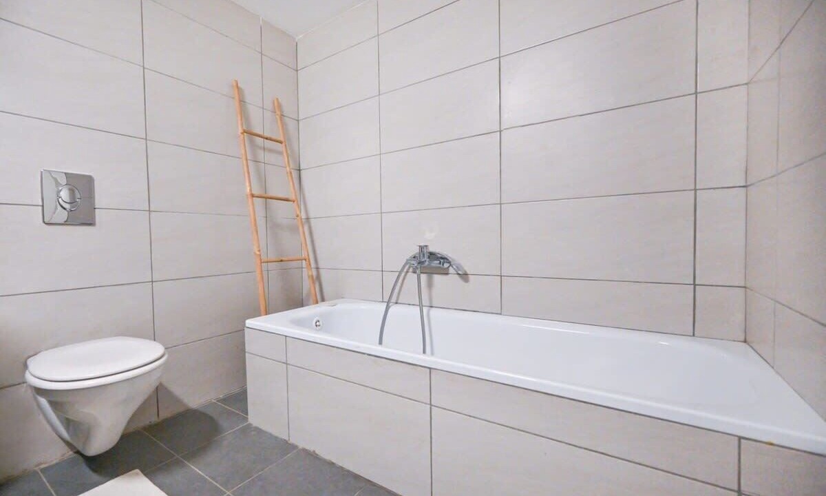Photo of Bathroom in Florentin