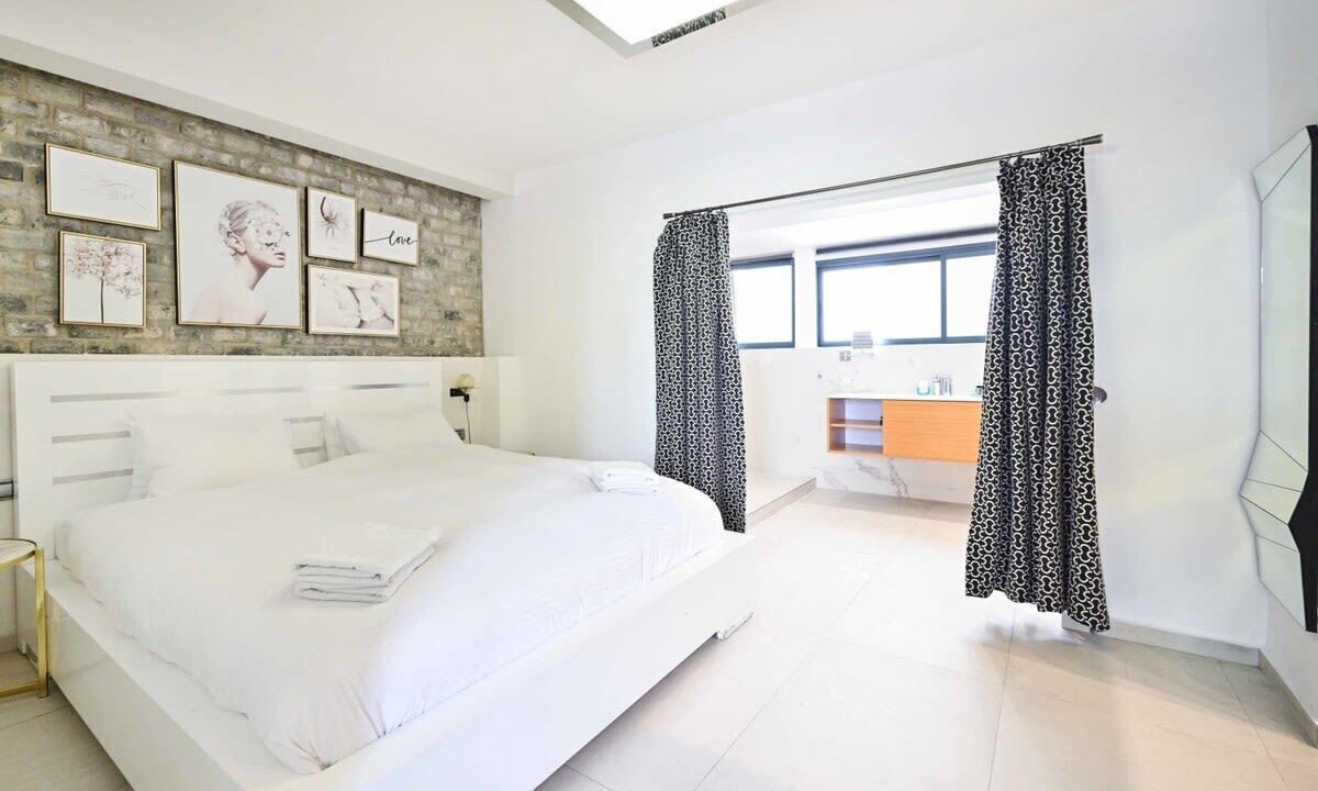 Photo of Bedroom in Kerem HaTeimanim