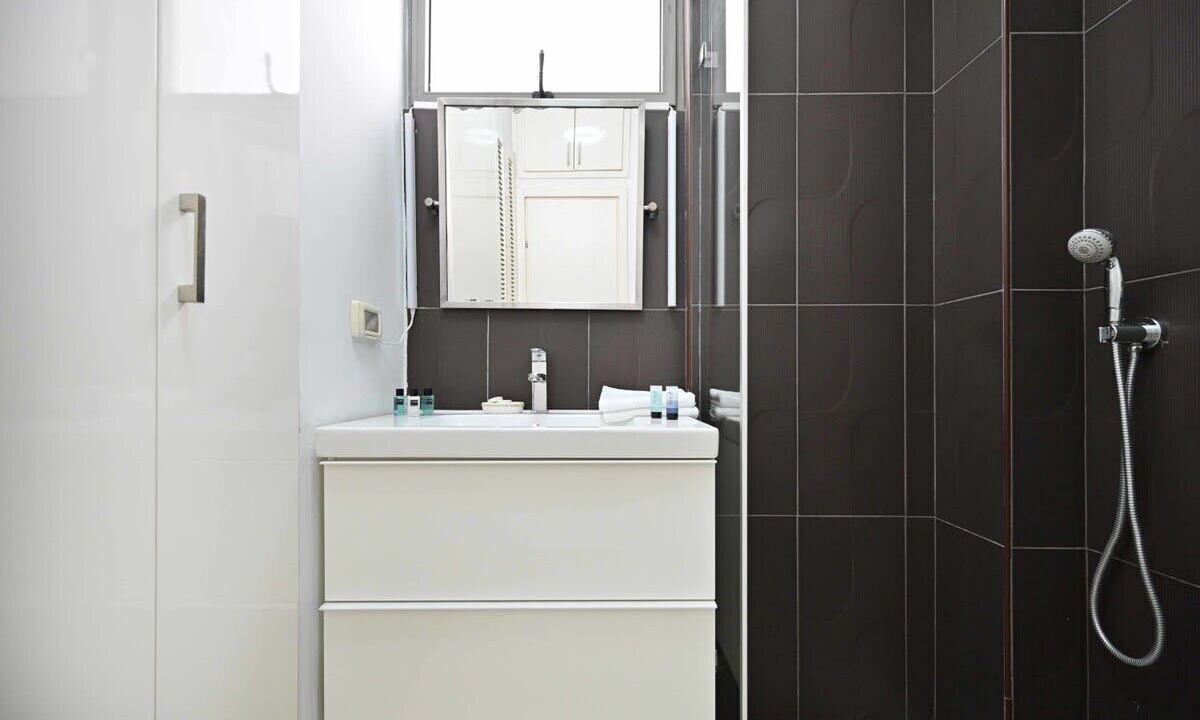 Photo of Bathroom in Old North