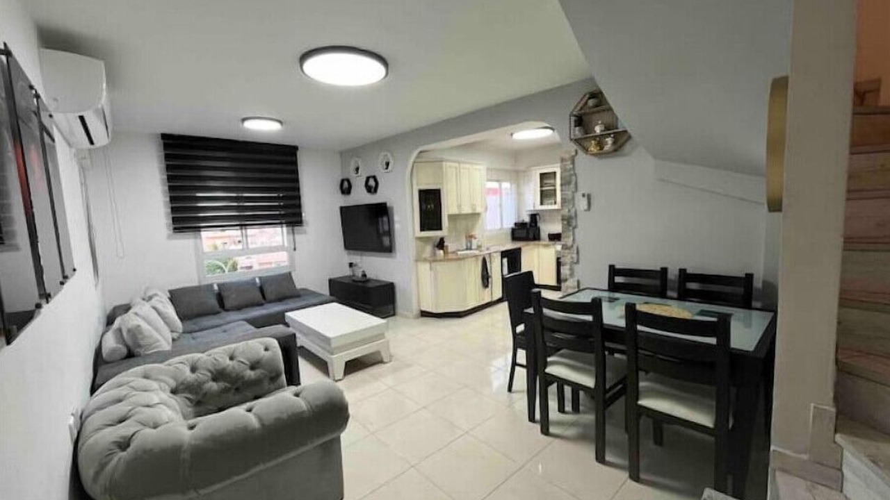 Photo of Livingroom in Ashdod