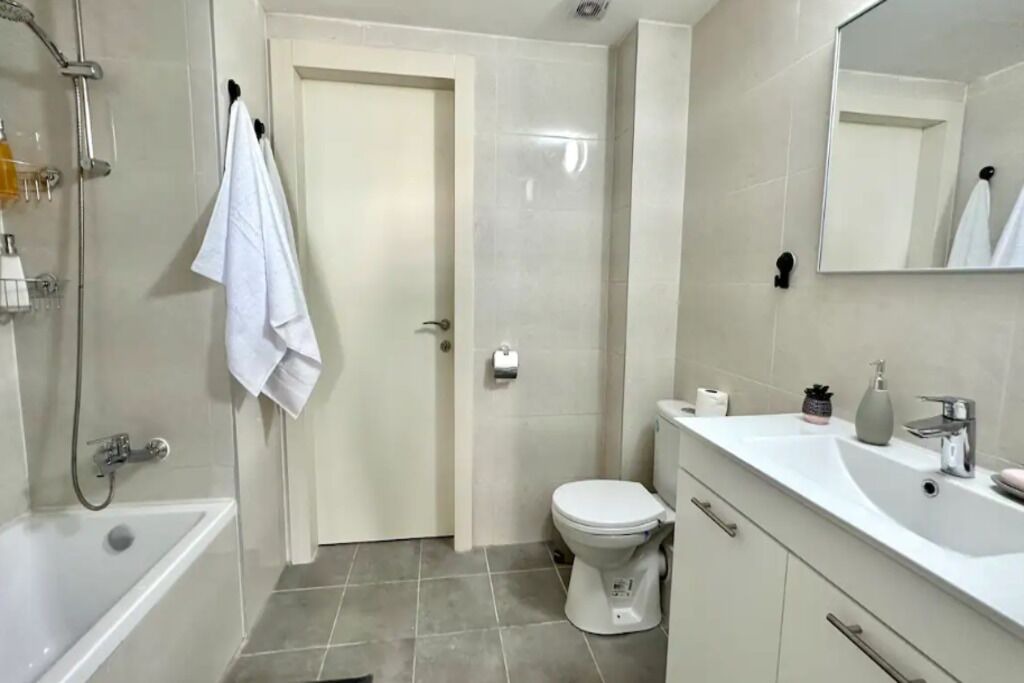 Photo of Bathroom in Acre