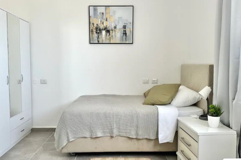 Photo of Bedroom in Acre