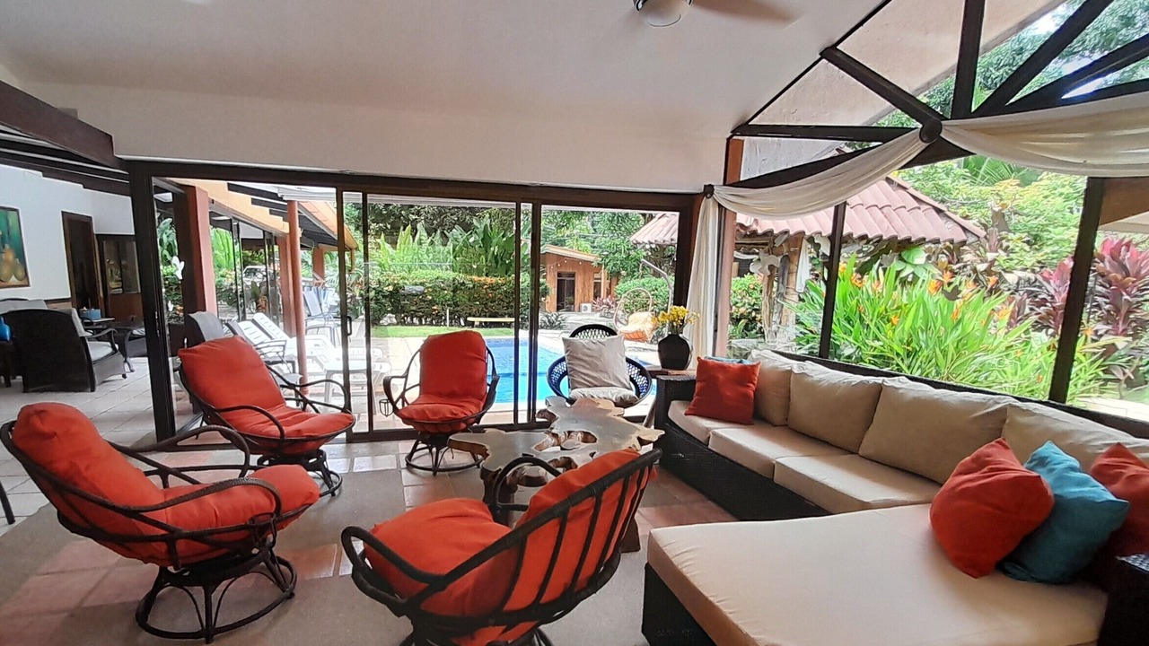 Photo of Livingroom in Jaco