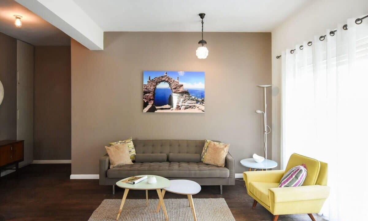 Photo of Livingroom in Old North