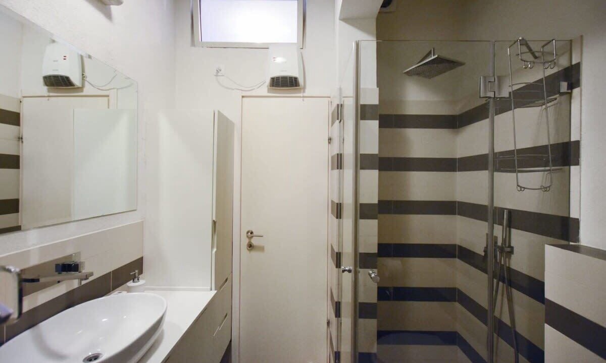 Photo of Bathroom in Old North
