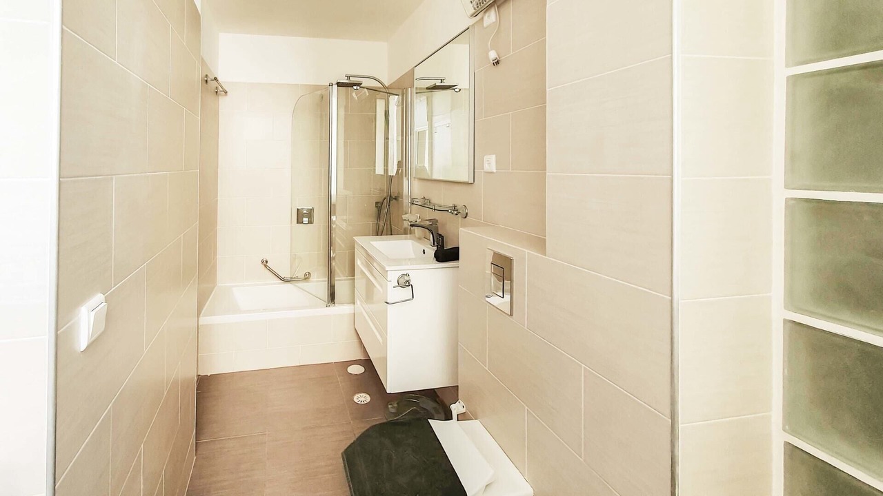Photo of Bathroom in Bat Yam