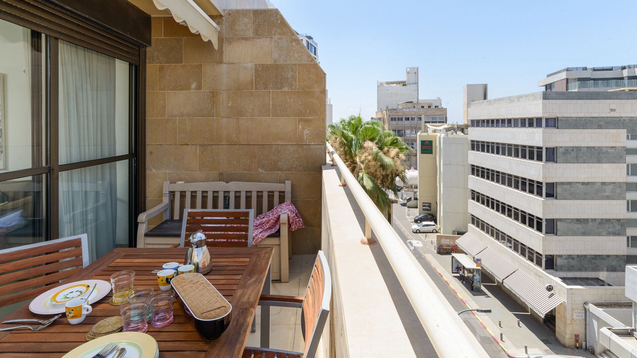 Photo of Others in Tel Aviv Promenade
