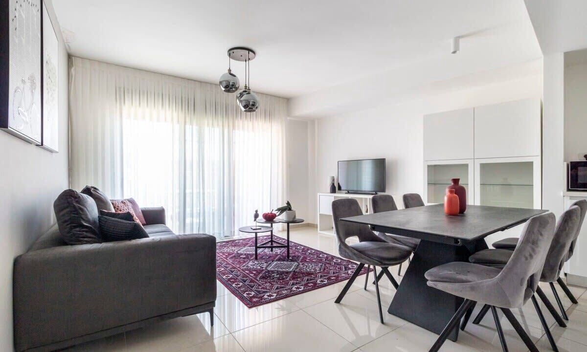 Photo of Livingroom in Kiryat HaLeom