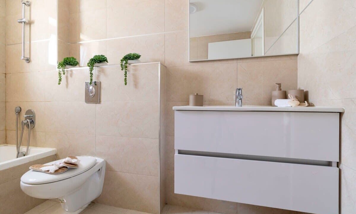 Photo of Bathroom in Kiryat HaLeom