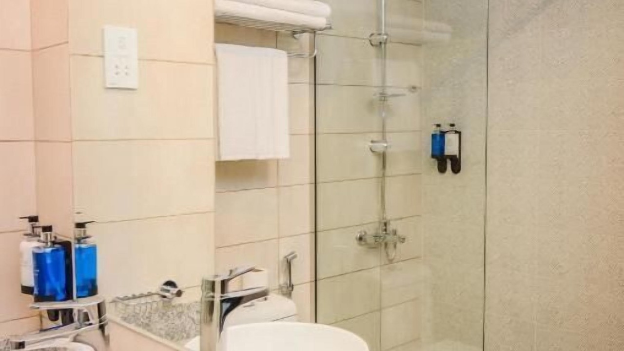 Photo of Bathroom in Academic City