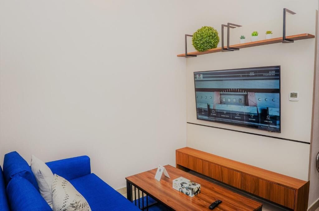 Photo of Livingroom in Academic City