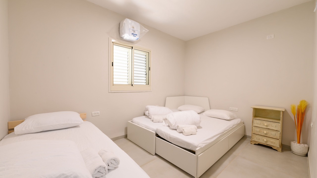 Photo of Bedroom in Shadmot Dvora