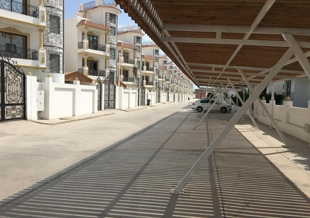 Photo of Outdoor in Ras Nasrani