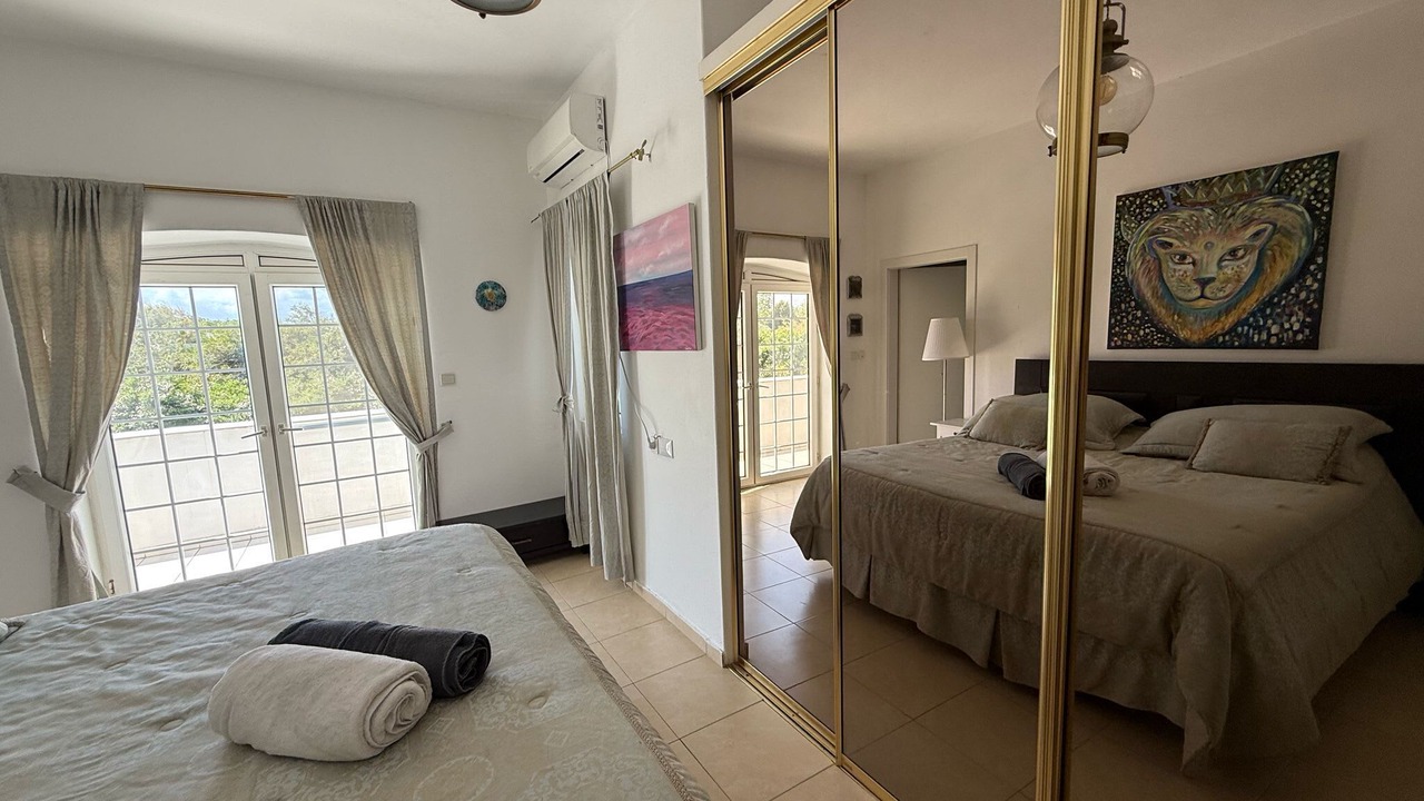 Photo of Bedroom in Caesarea