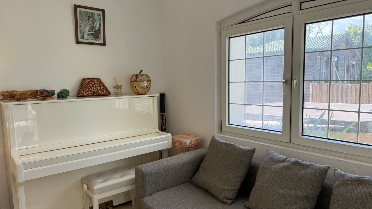 Photo of Livingroom in Caesarea