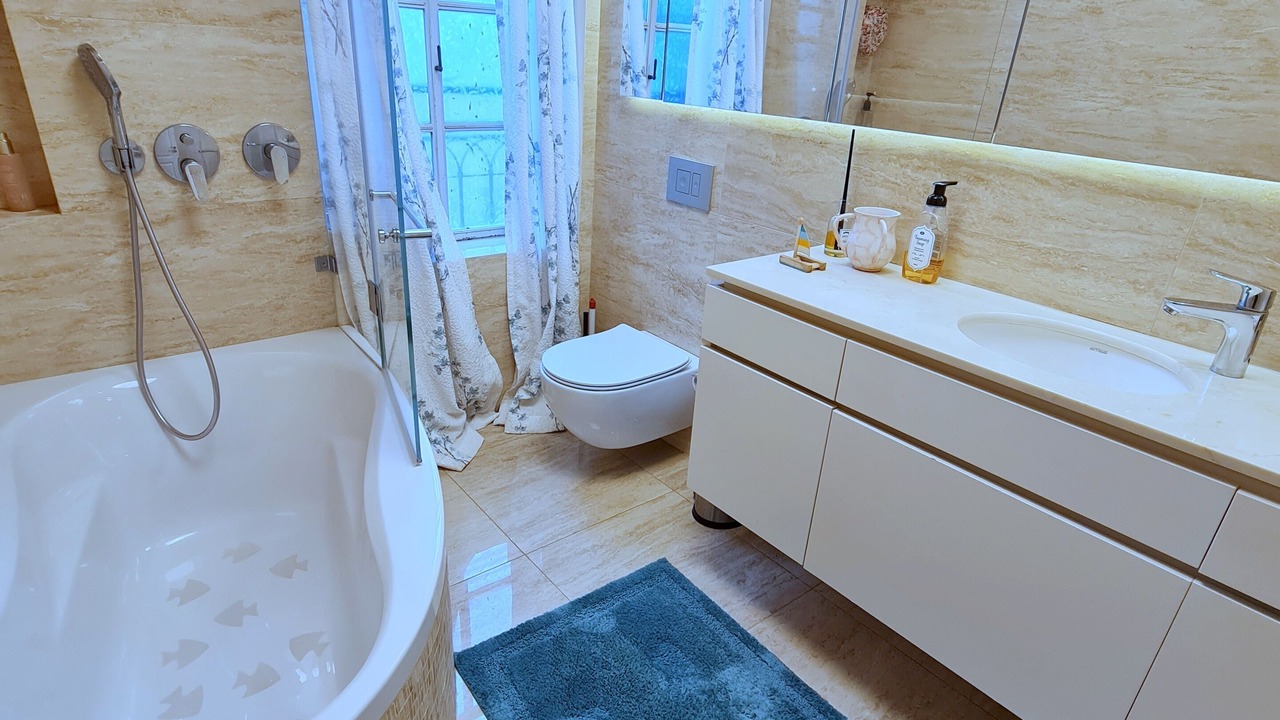 Photo of Bathroom in Mamilla