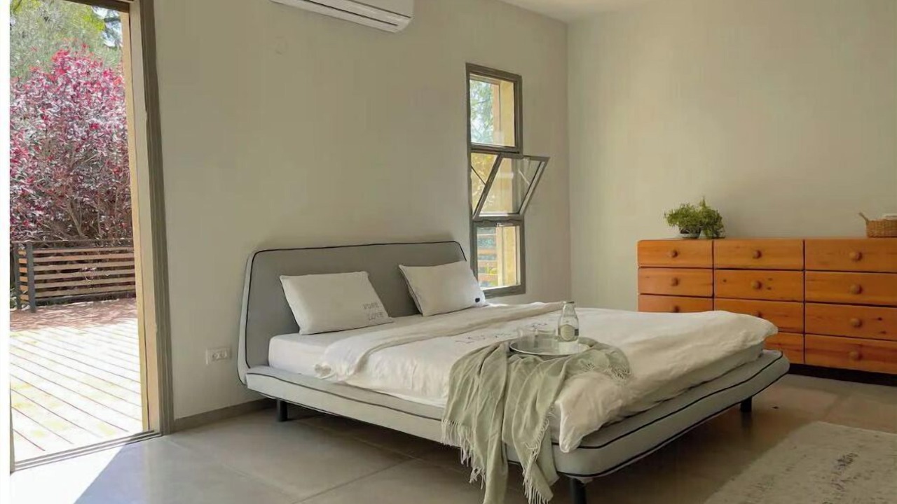 Photo of Bedroom in Bruchim Qela' Alon
