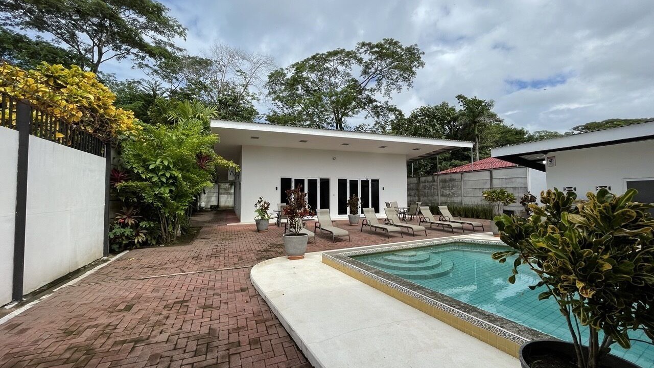 Photo of Outdoor in Barrio Ricos y Famosos