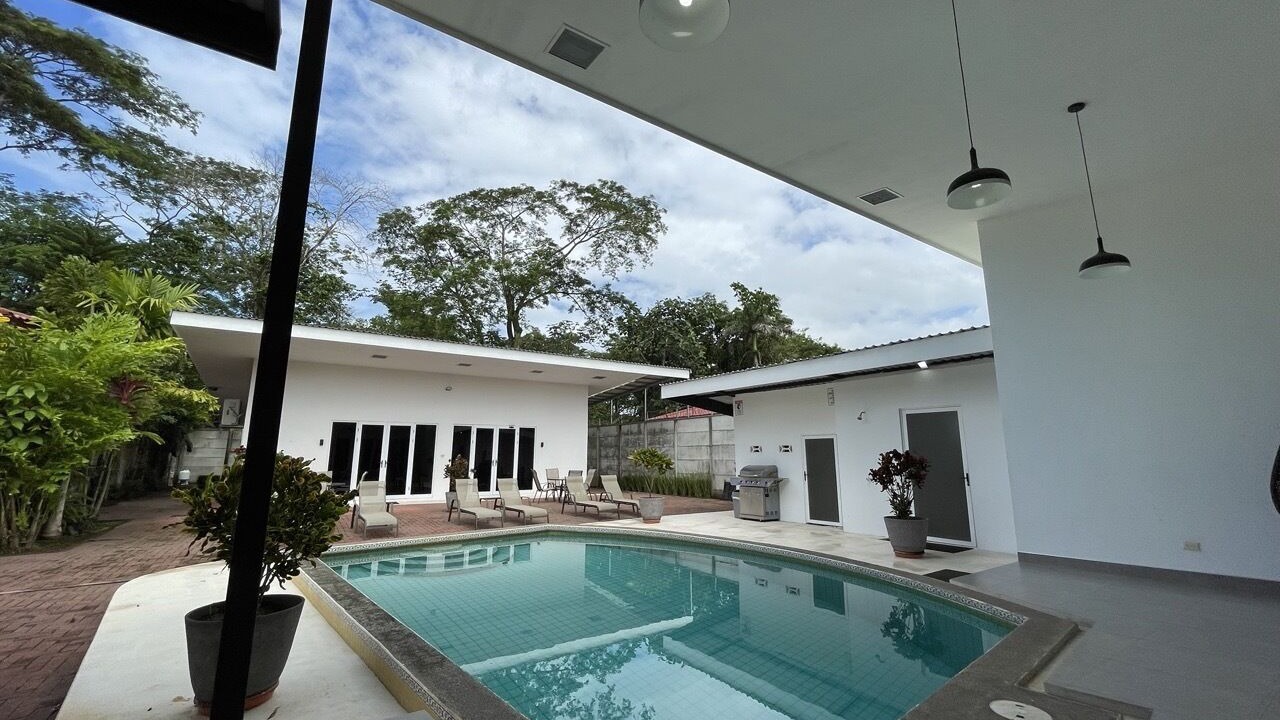 Photo of Outdoor in Barrio Ricos y Famosos