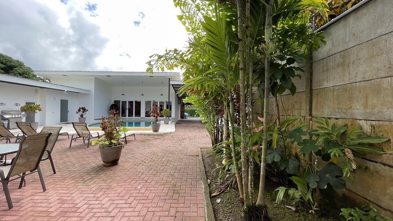 Photo of Outdoor in Barrio Ricos y Famosos