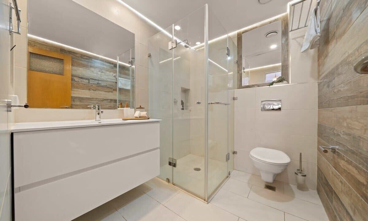 Photo of Bathroom in Mamilla