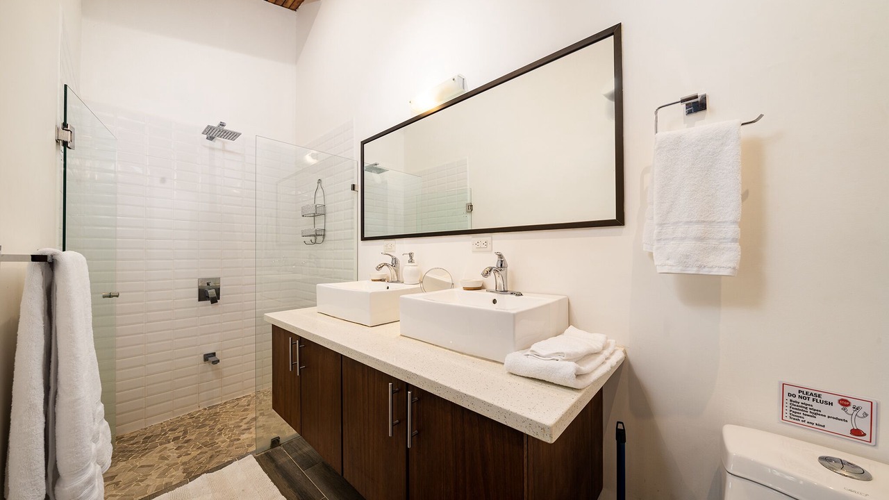 Photo of Bathroom in Potrero