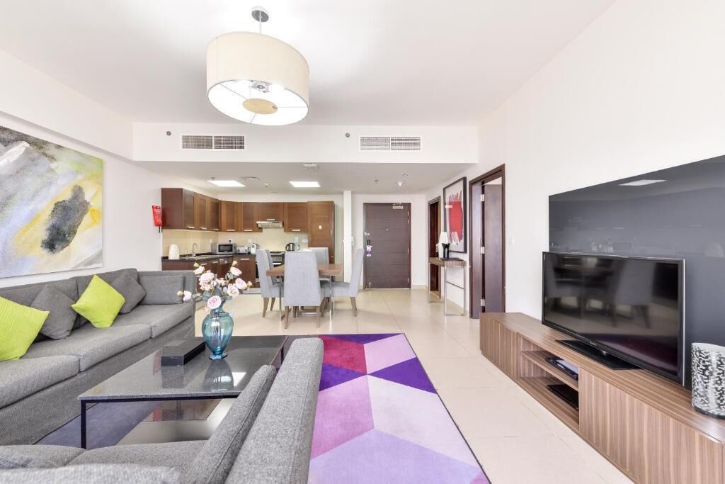 Photo of Livingroom in Trade Center