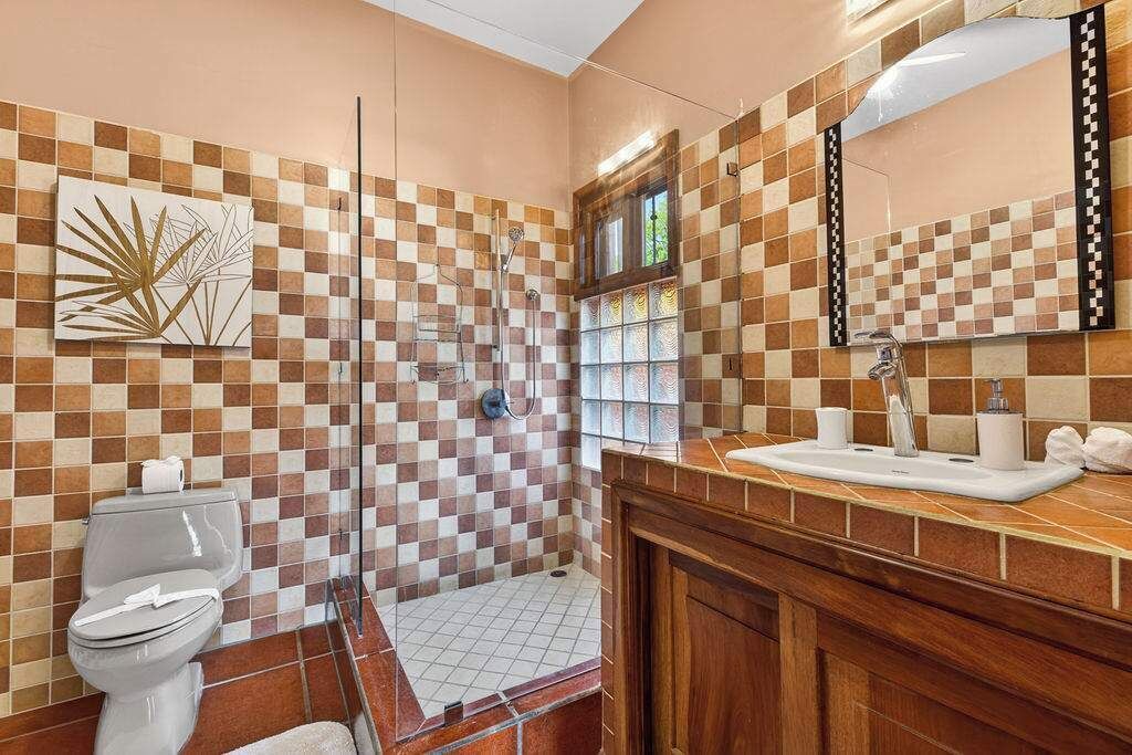 Photo of Bathroom in Potrero