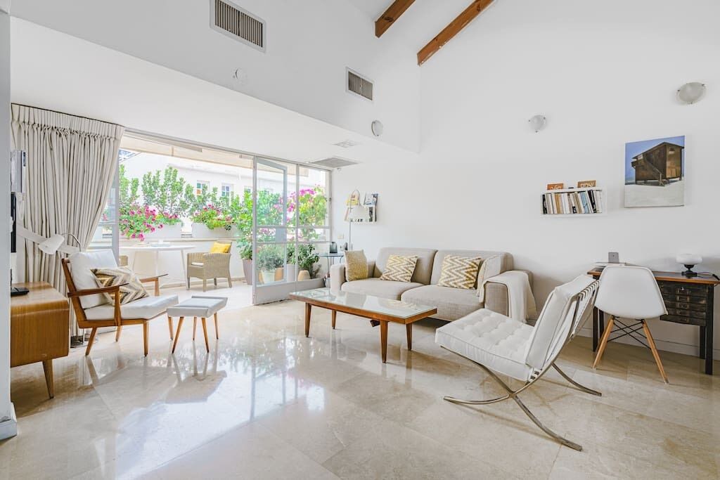 Photo of Livingroom in Neve Tzedek