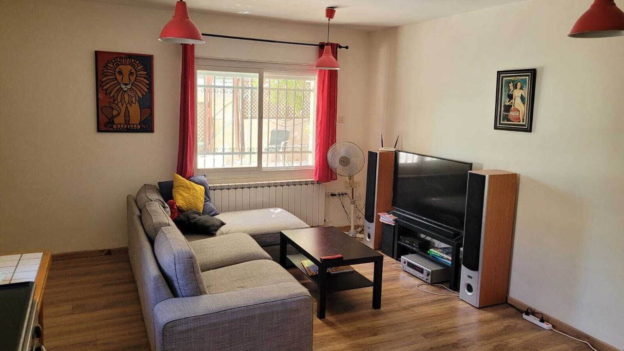 Photo of Livingroom in Mevaseret Zion