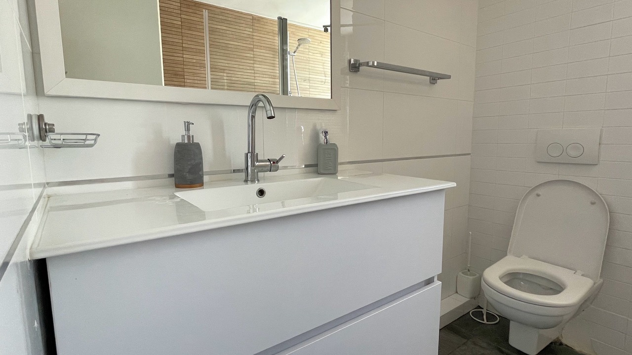 Photo of Bathroom in Tel Aviv City Center