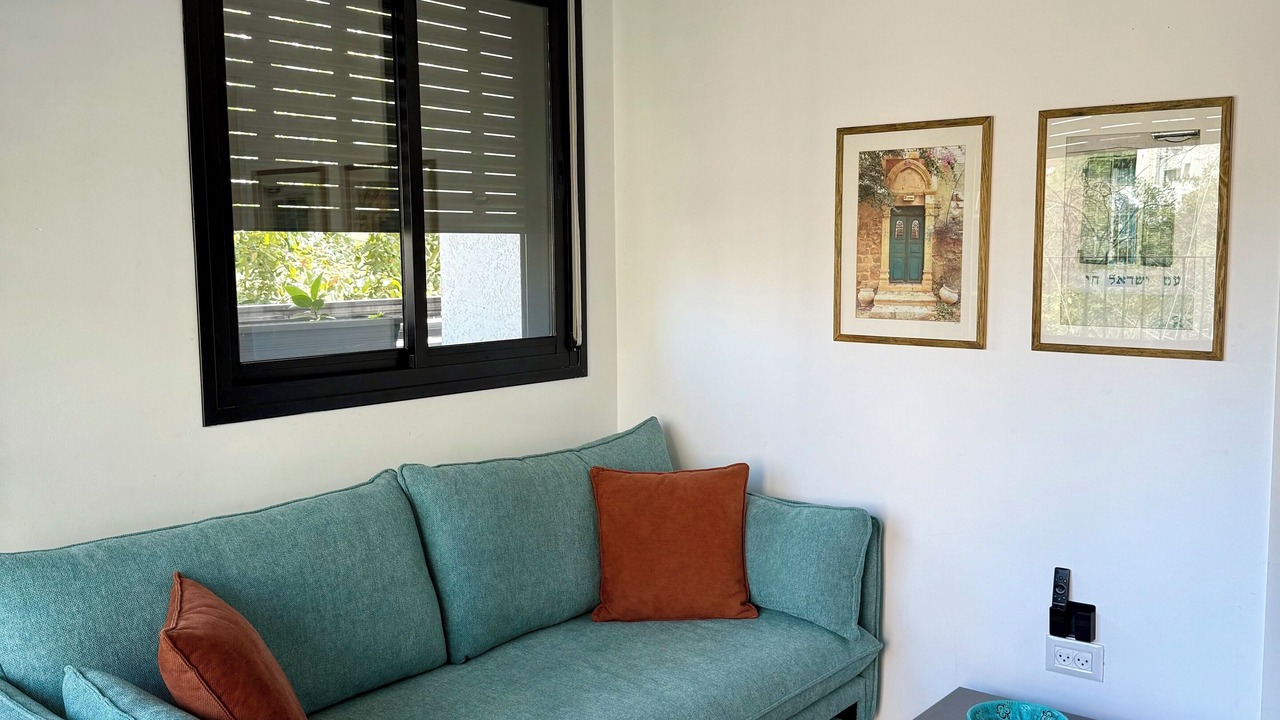 Photo of Livingroom in Old North