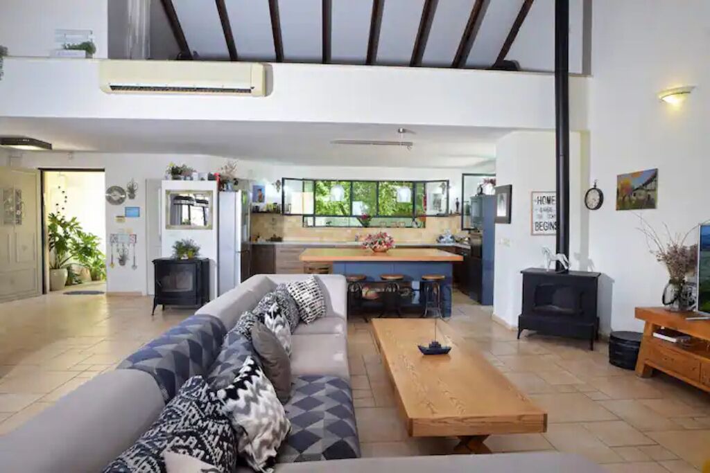 Photo of Livingroom in Shoresh