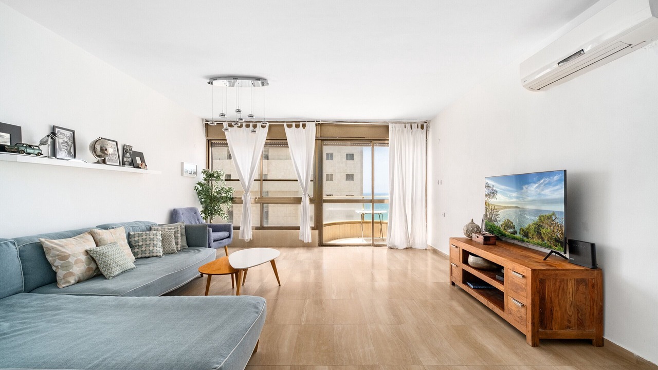 Photo of Livingroom in Netanya