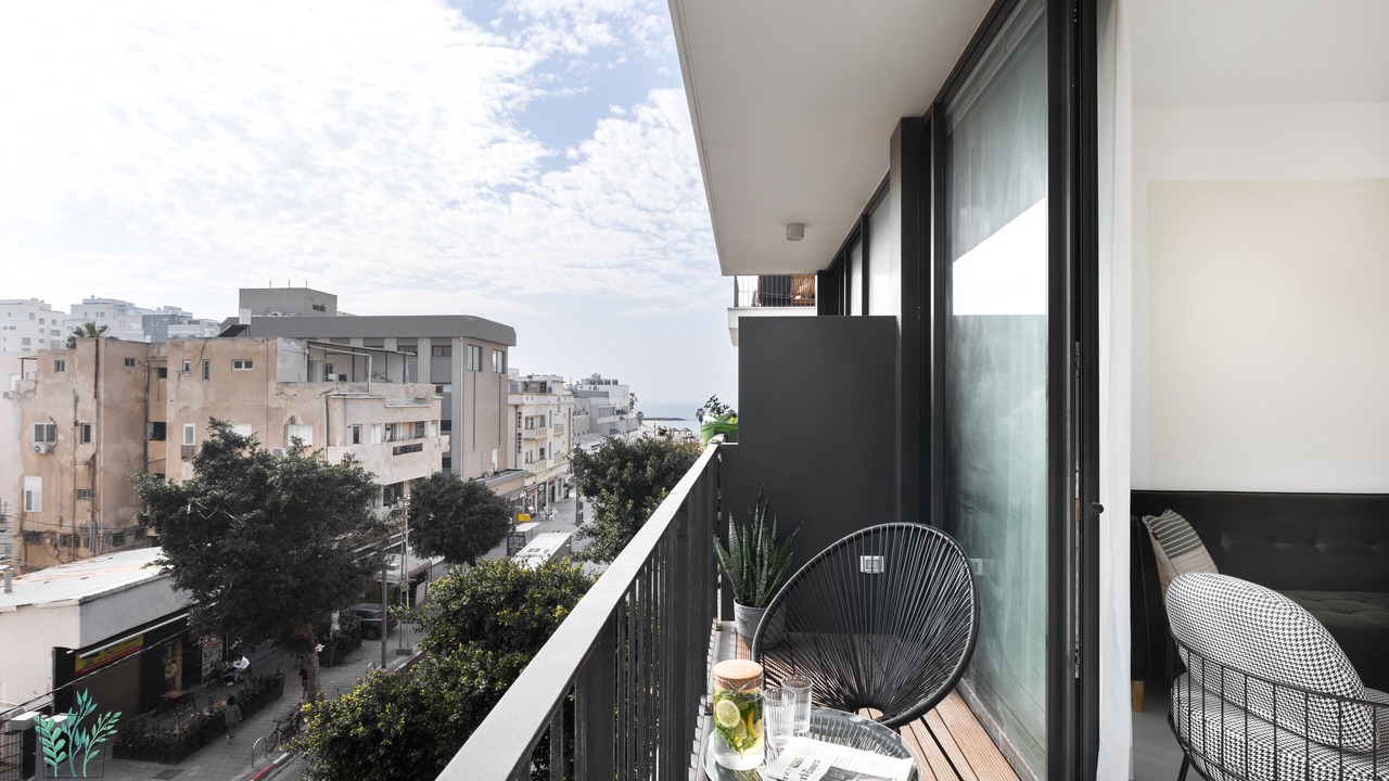 Photo of Patio Balcony in Tel Aviv Promenade
