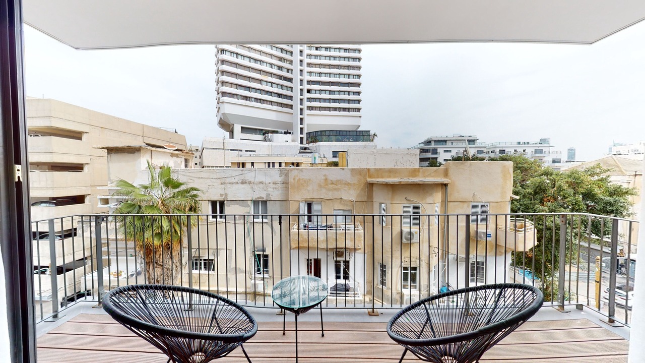 Photo of Patio Balcony in Tel Aviv Promenade