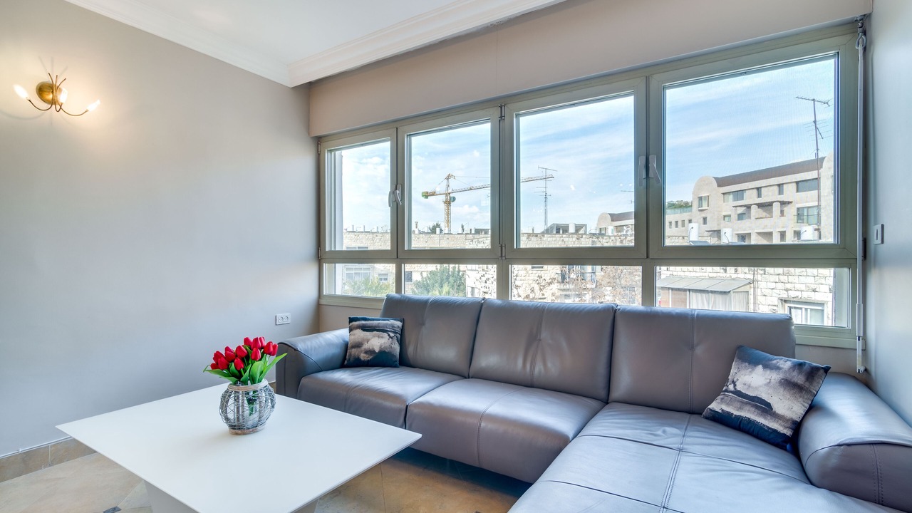 Photo of Livingroom in Mamilla