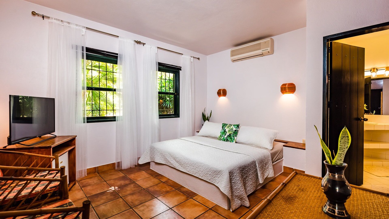 Photo of Bedroom in Palm Beach Estates