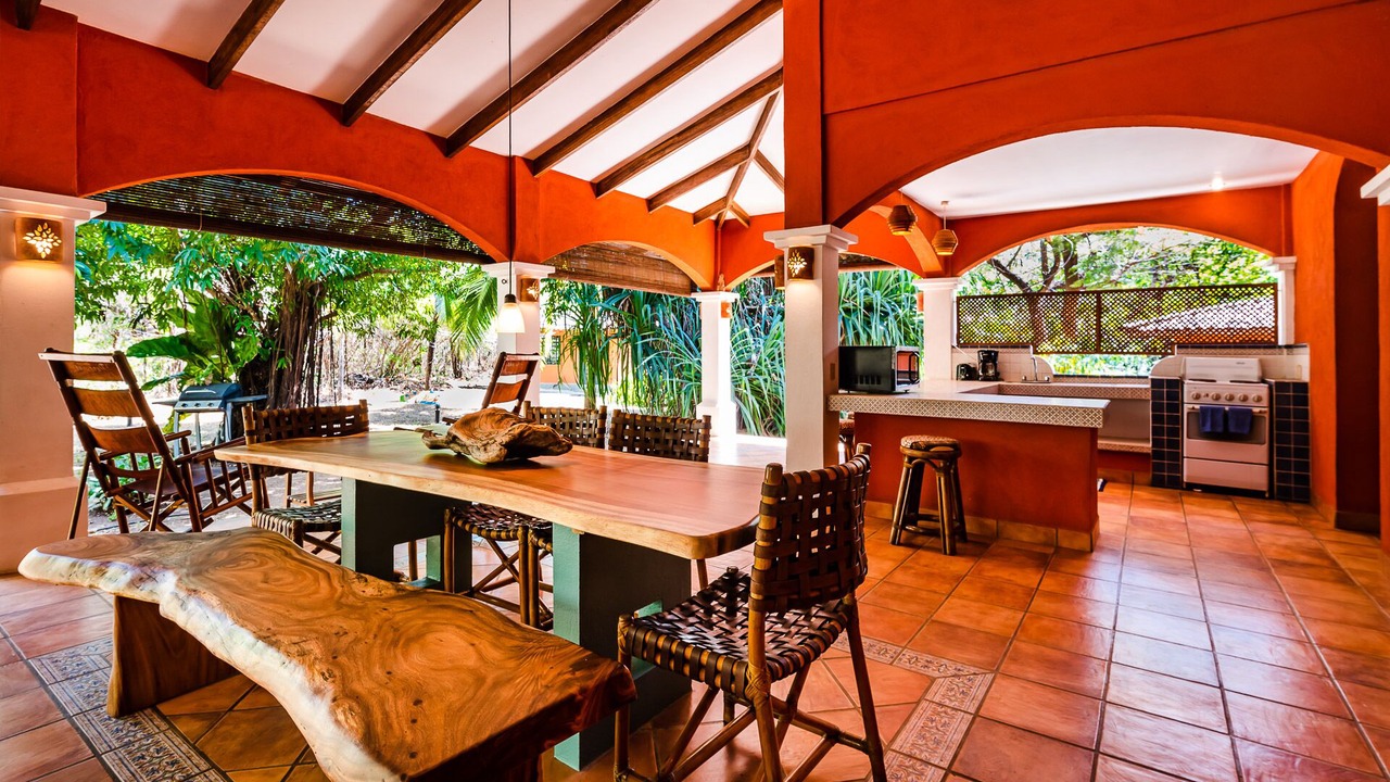 Photo of Outdoor in Palm Beach Estates